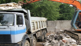 Вывоз строительного мусора с участка в Георгиевске недорого от 1537 руб. | 2Землекопа-Грг